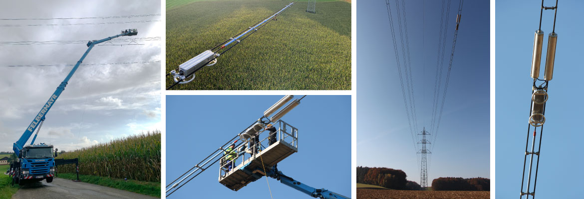 Fotocollage: Ein optisches Mikrofon von XARION wird von einer Arbeitsb&uuml;hne aus an einem Hochspannungsmast installiert
